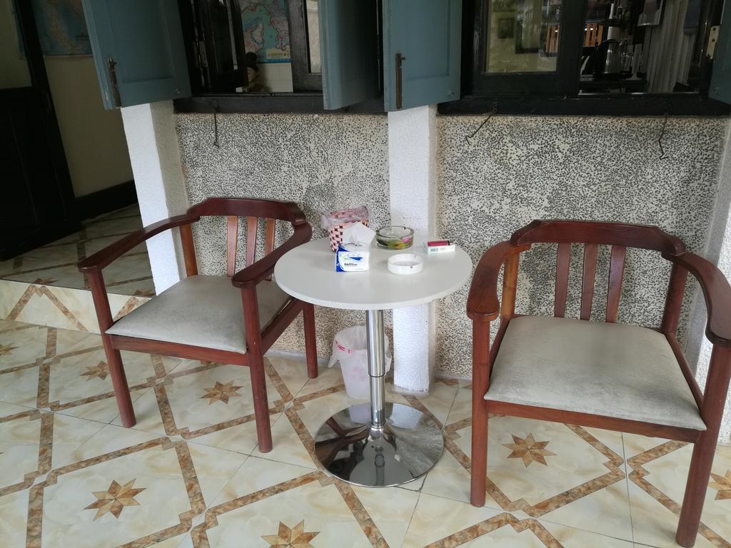 Viradesa Guesthouse Luang Prabang Esterno foto