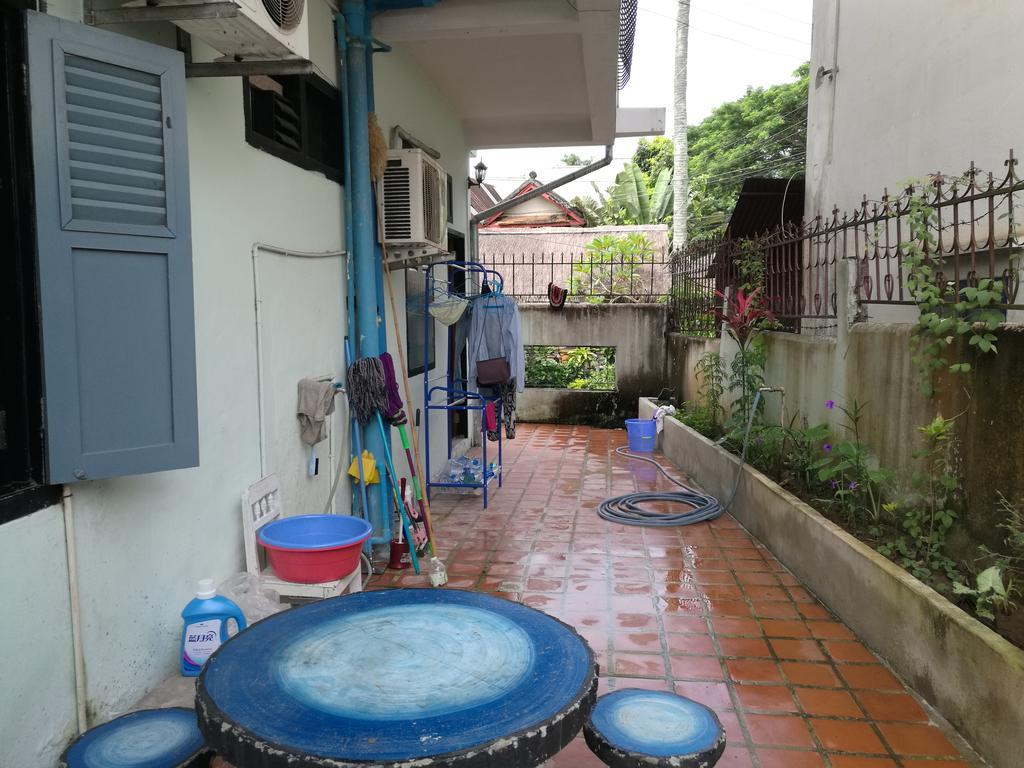 Viradesa Guesthouse Luang Prabang Esterno foto