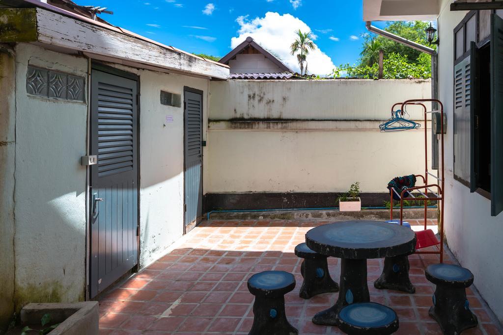 Viradesa Guesthouse Luang Prabang Esterno foto