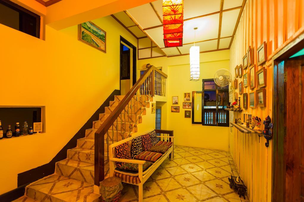 Viradesa Guesthouse Luang Prabang Esterno foto