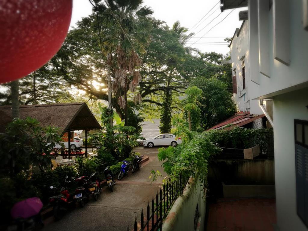 Viradesa Guesthouse Luang Prabang Esterno foto